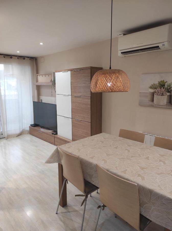 Apartamento En Viladecans Cerca Del Aeropuerto Exterior photo