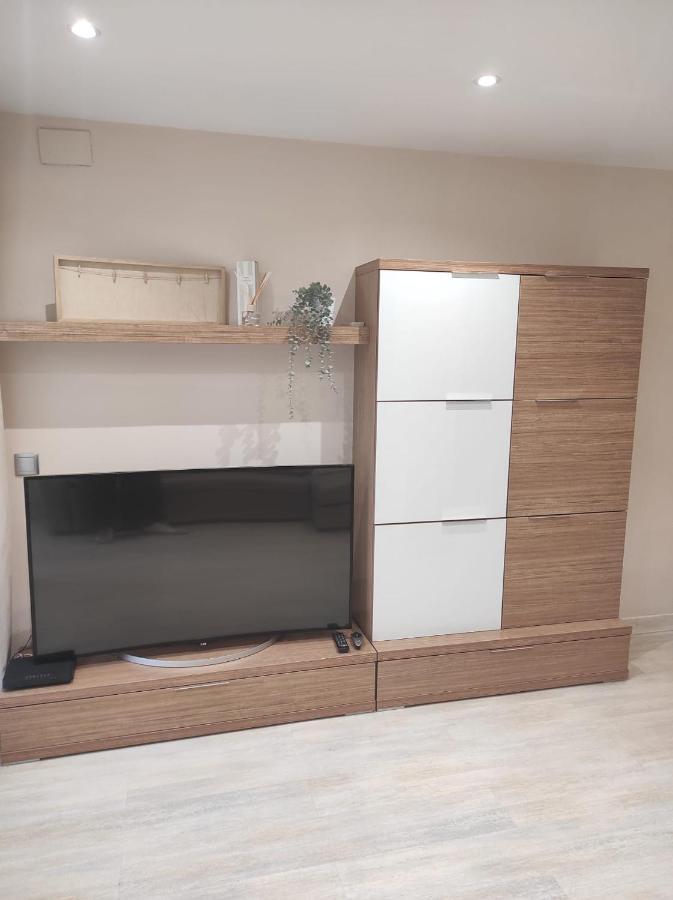 Apartamento En Viladecans Cerca Del Aeropuerto Exterior photo