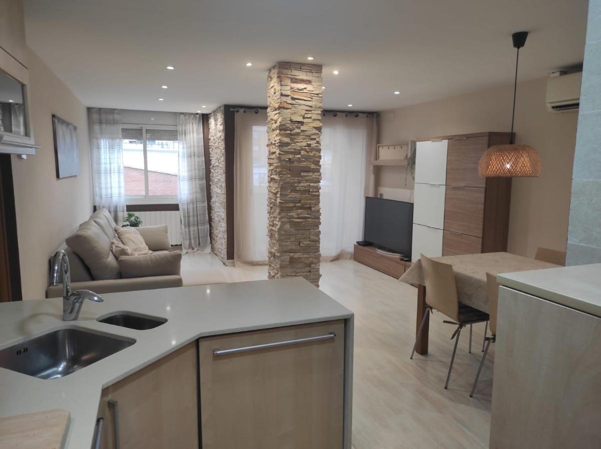 Apartamento En Viladecans Cerca Del Aeropuerto Exterior photo