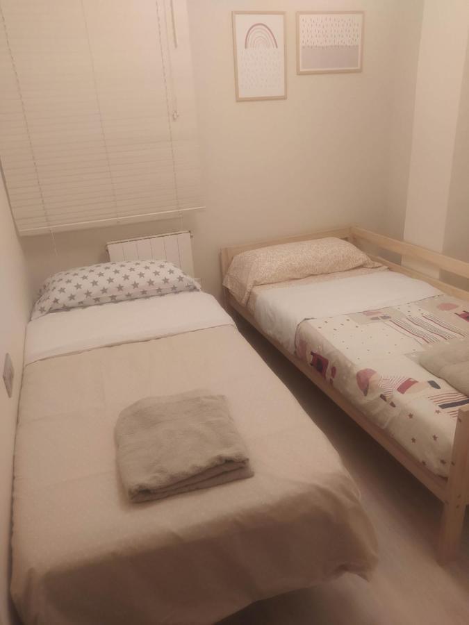 Apartamento En Viladecans Cerca Del Aeropuerto Exterior photo